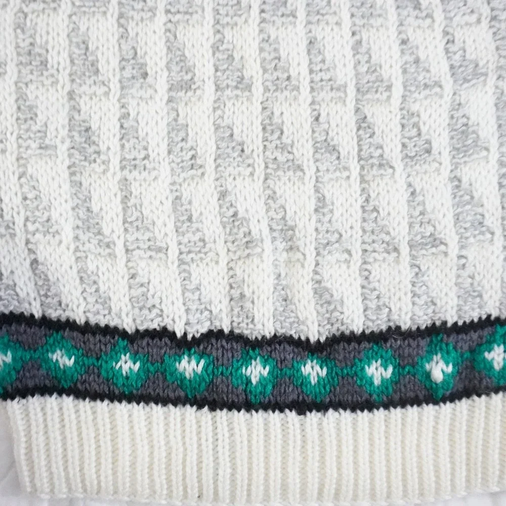 VTG 80s Justin Blake Men's Crew‎ Neck Sweater M White Geometric Pattern Acrylic